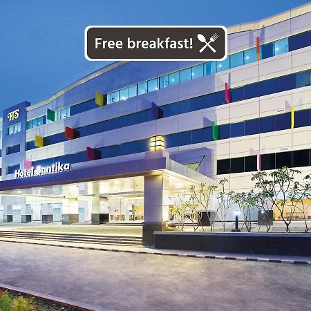 Hotel Santika Kelapa Gading Jakarta Exterior photo
